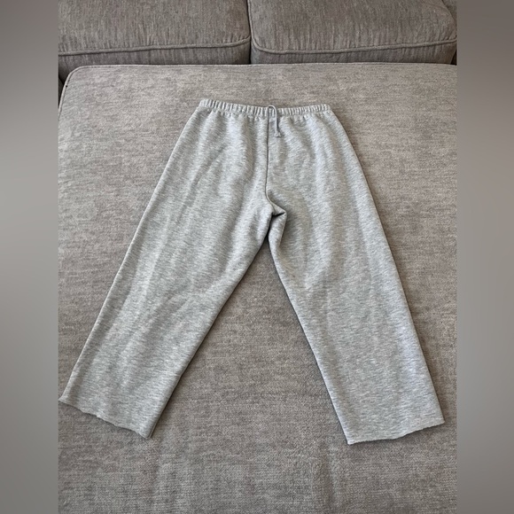 Barbie Street Strut Sweatpants cropped - Picture 2 of 2